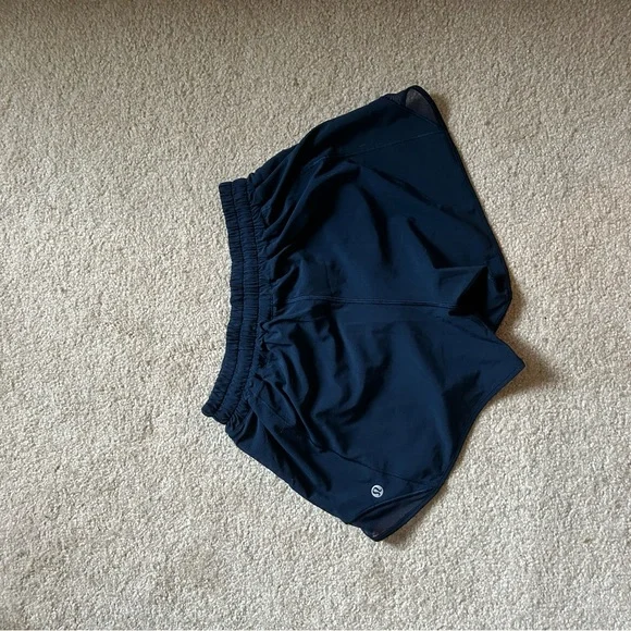 Lululemon Hotty Hot High-Rise Lined Shorts - Picture 2 of 3